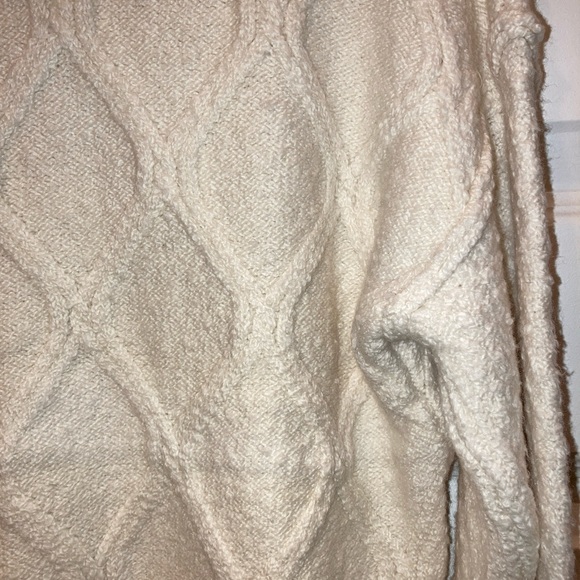 NWT Small V Neck Universal Thread Women's Knitted Sweater Cream Buttons Textured - Picture 9 of 9